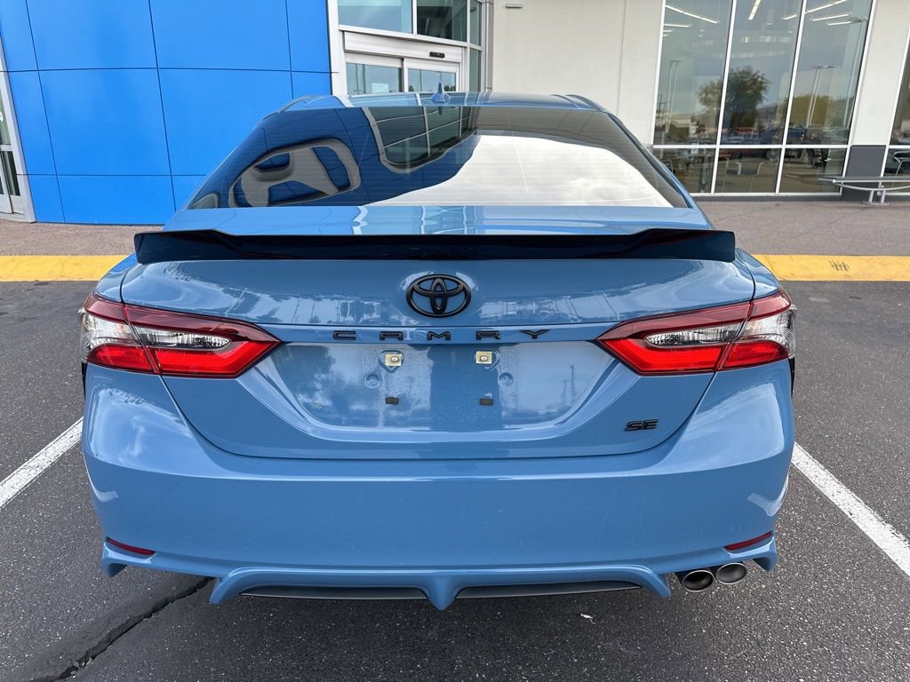 Used 2023 Toyota Camry SE image 4