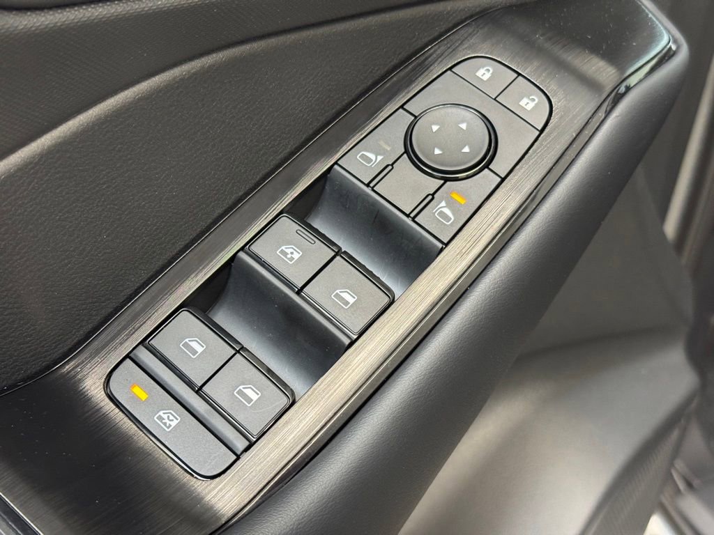 Certified 2025 Nissan Rogue S AWD/4WD image 9