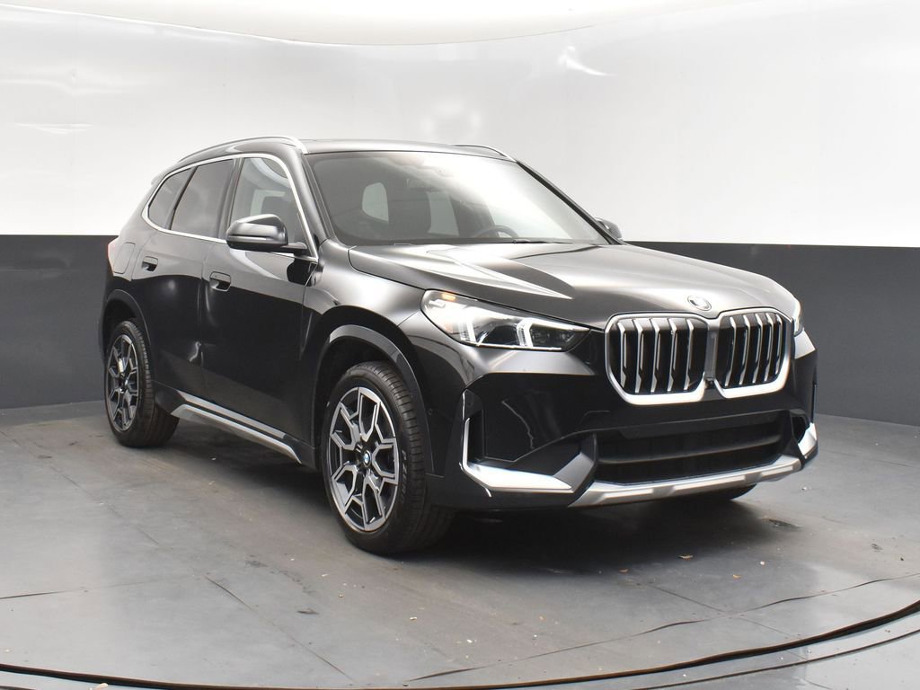 Used 2025 BMW X1 xDrive28i image 9