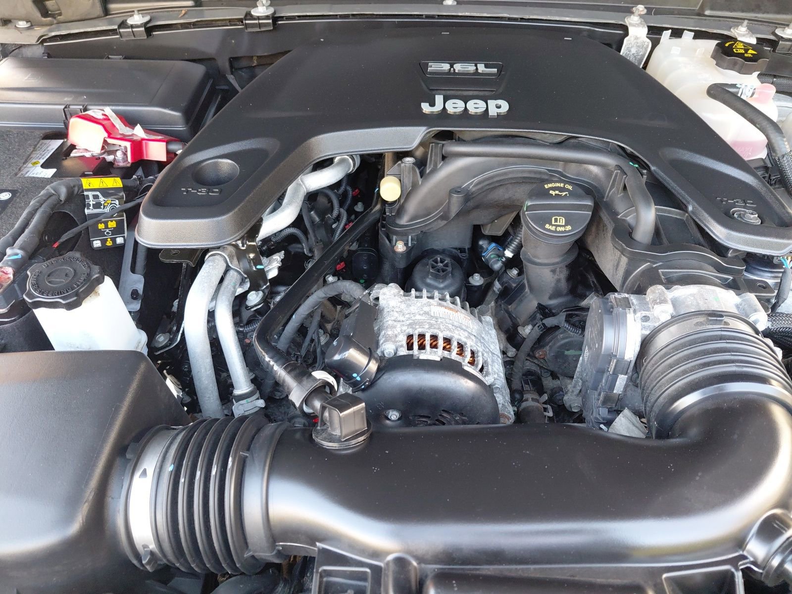 Used 2020 Jeep Wrangler Unlimited Rubicon w/ Dual Top Group AWD/4WD image 24