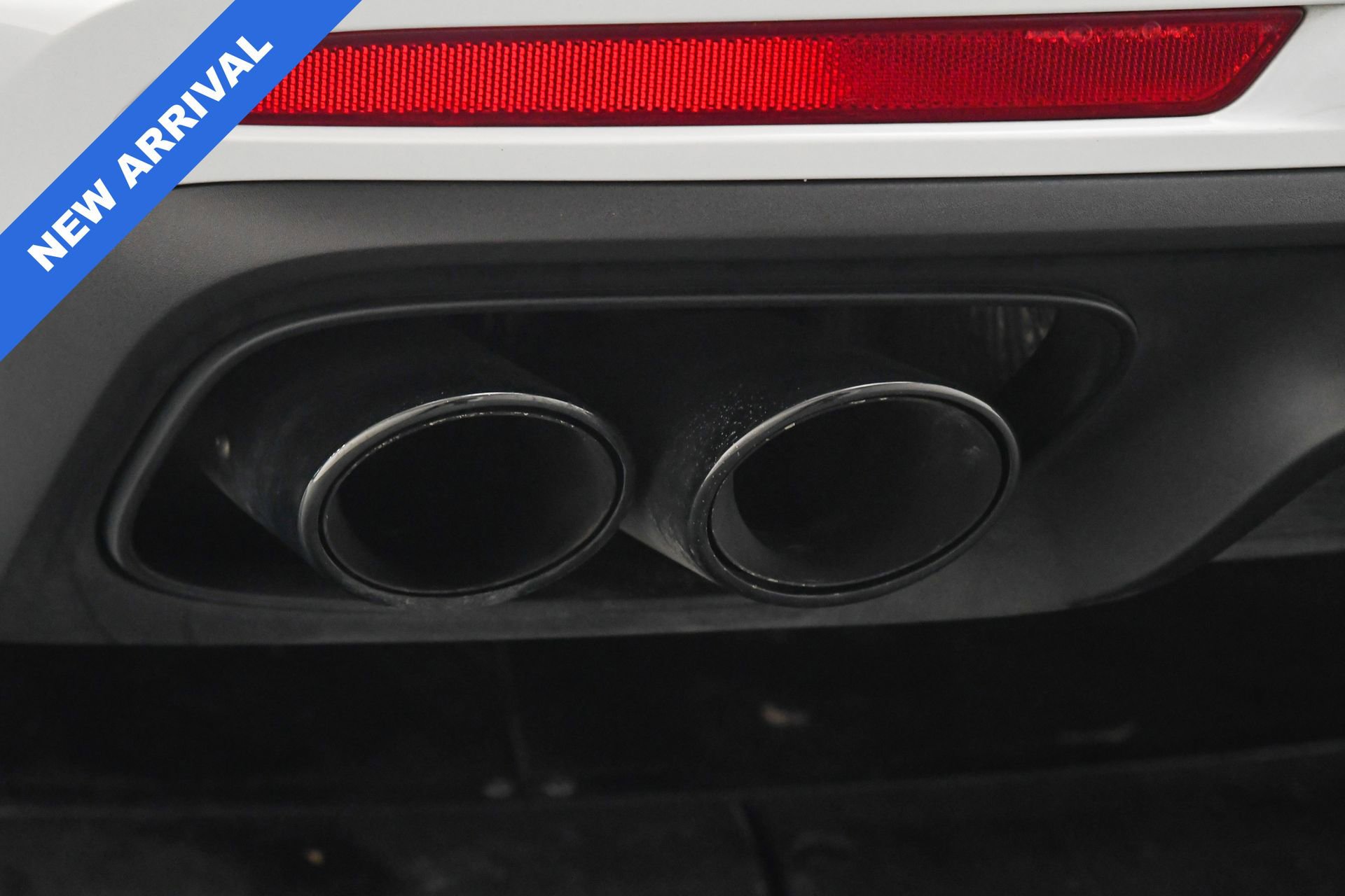 Used 2022 Porsche Panamera Platinum Edition image 23