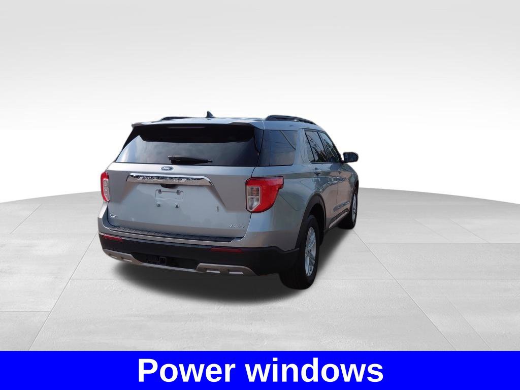 Used 2022 Ford Explorer XLT w/ Equipment Group 202A AWD/4WD image 13