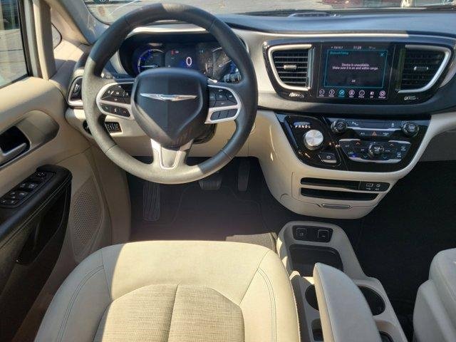 Used 2018 Chrysler Pacifica Touring Plus image 14