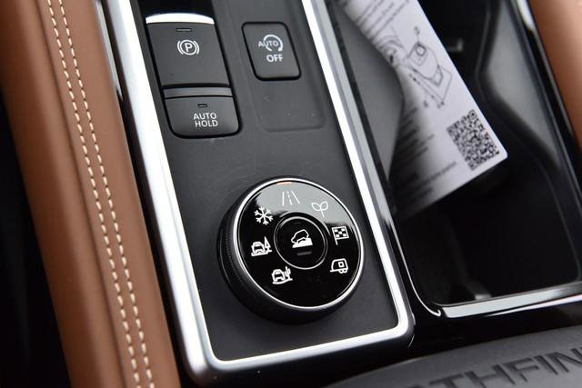 New 2026 Nissan Pathfinder Platinum image 22