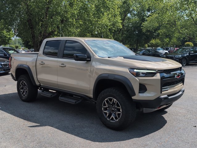 Used 2024 Chevrolet Colorado ZR2 w/ Technology Package AWD/4WD image 3