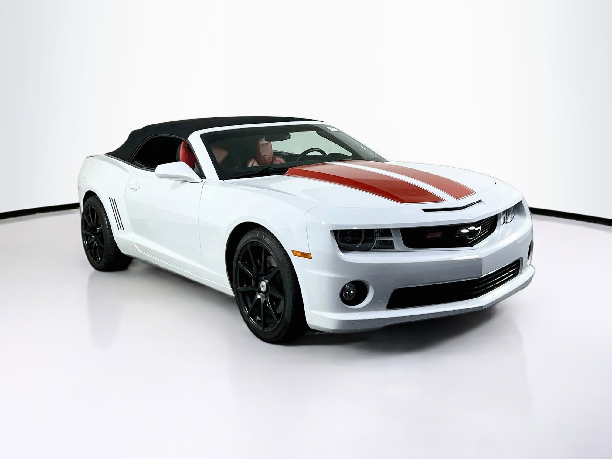 Used 2013 Chevrolet Camaro SS w/ RS Package RWD image 3