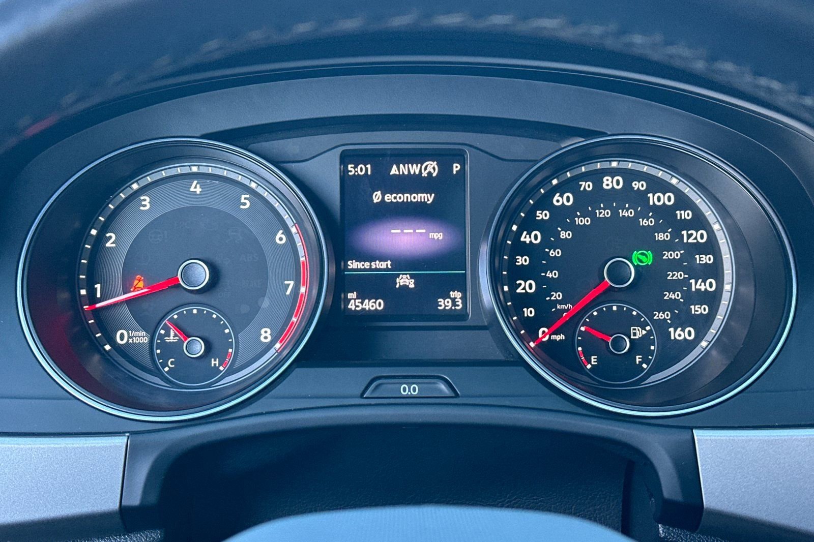 Used 2020 Volkswagen Atlas Cross Sport SE w/ Panoramic Sunroof Package image 29