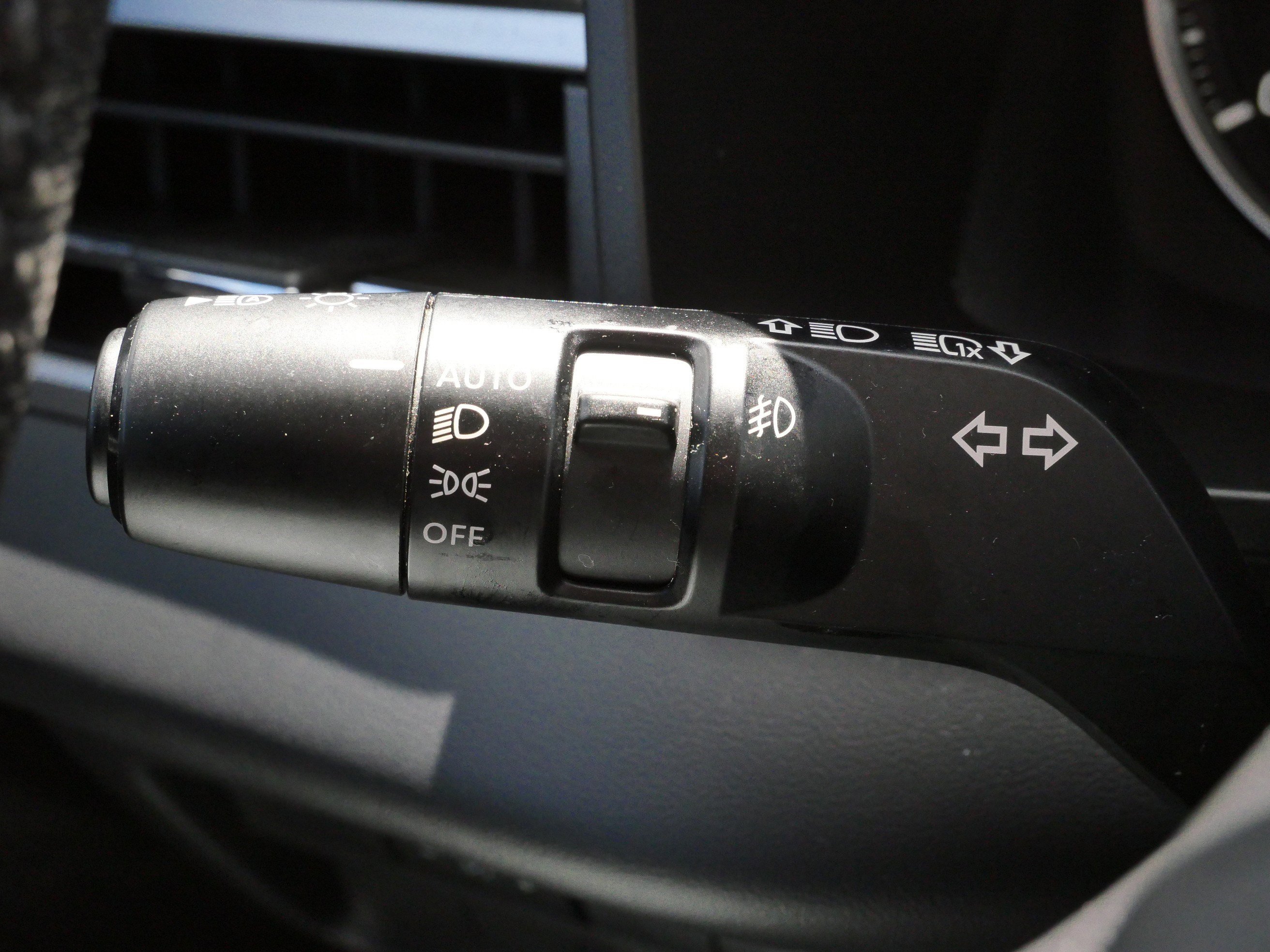 Used 2025 Mitsubishi Outlander SE AWD/4WD image 34