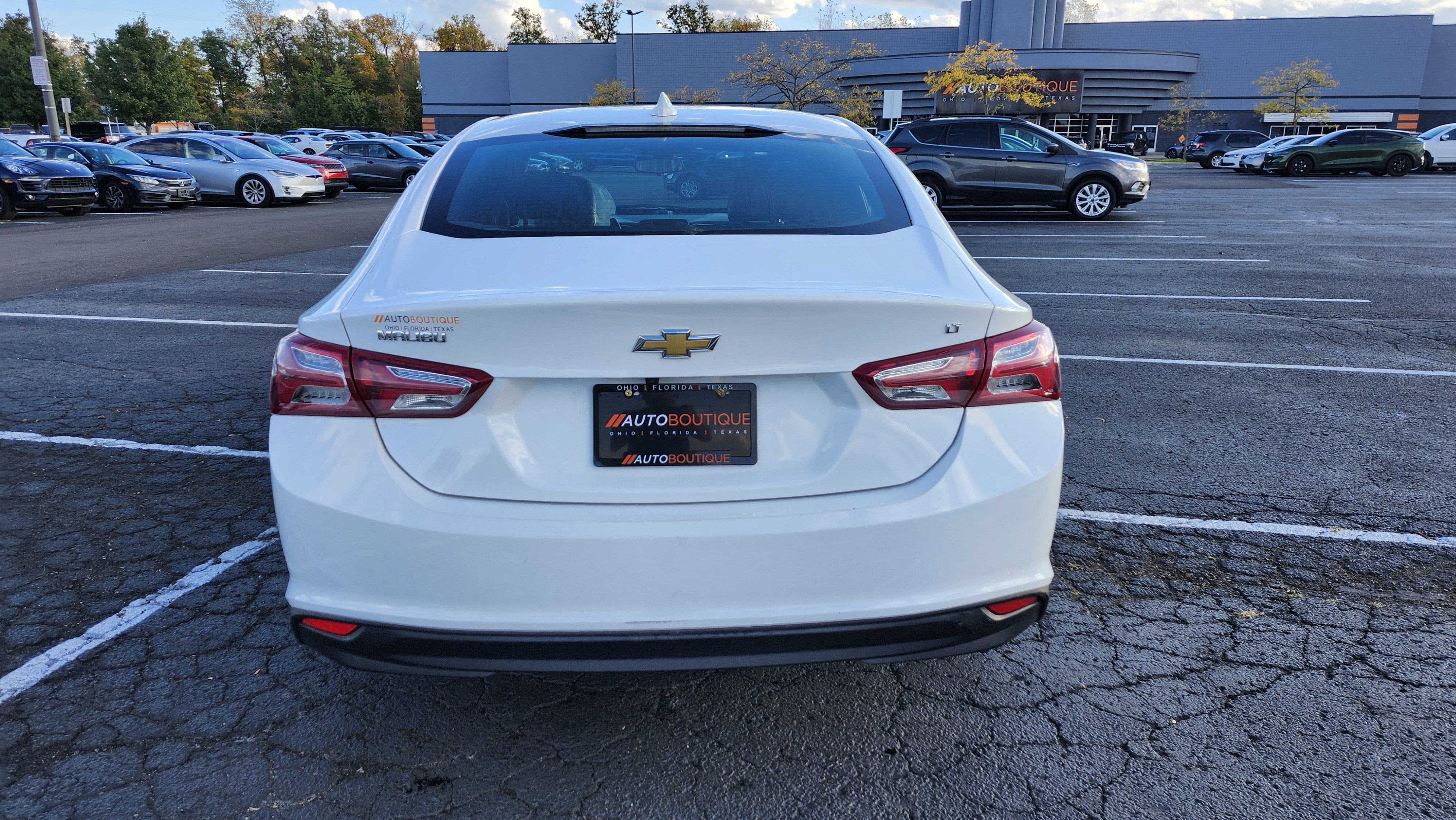 Used 2022 Chevrolet Malibu LT image 9