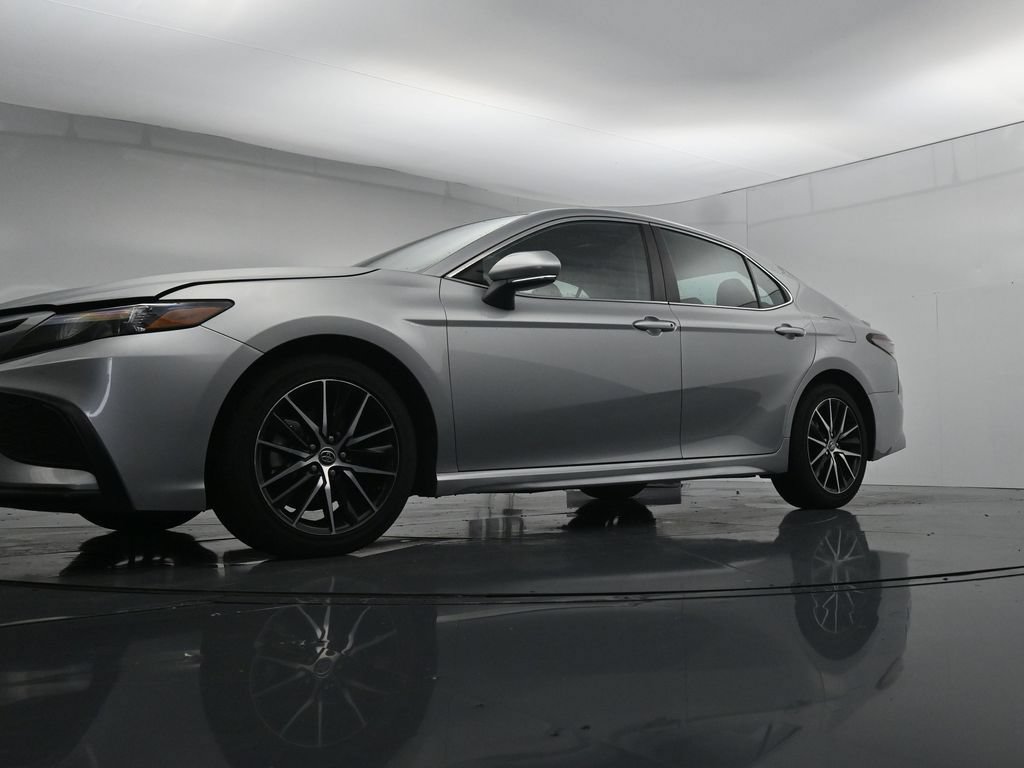 Used 2024 Toyota Camry SE FWD image 35