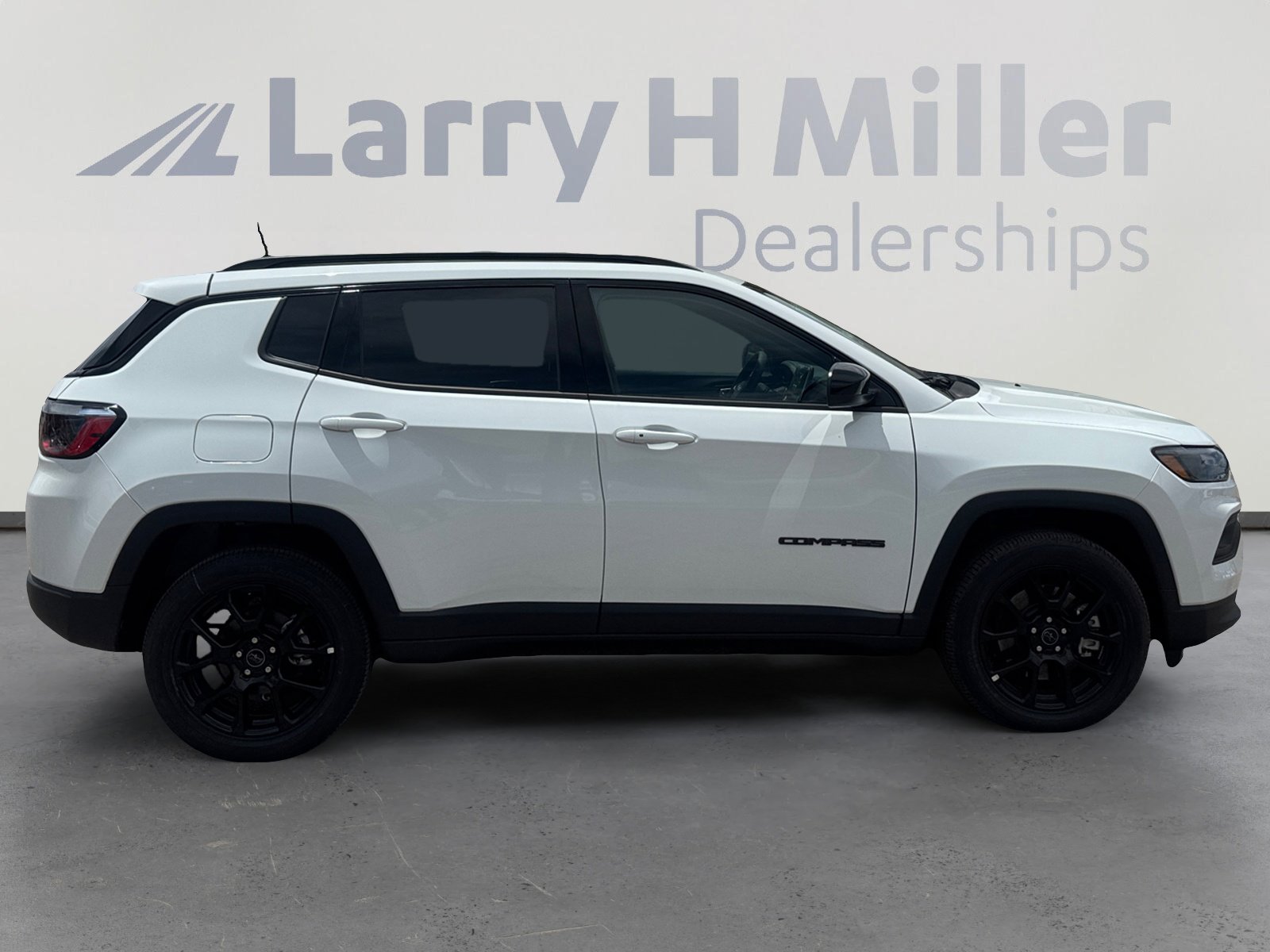 New 2026 Jeep Compass Latitude AWD/4WD image 6