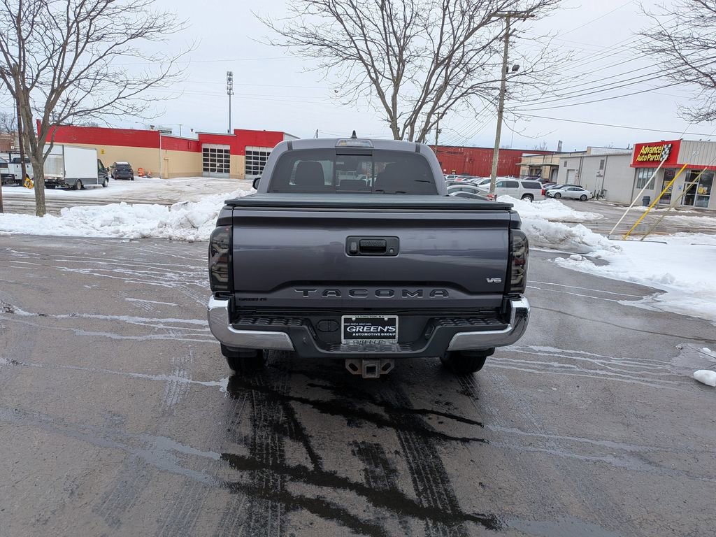 Used 2021 Toyota Tacoma TRD Off-Road image 6