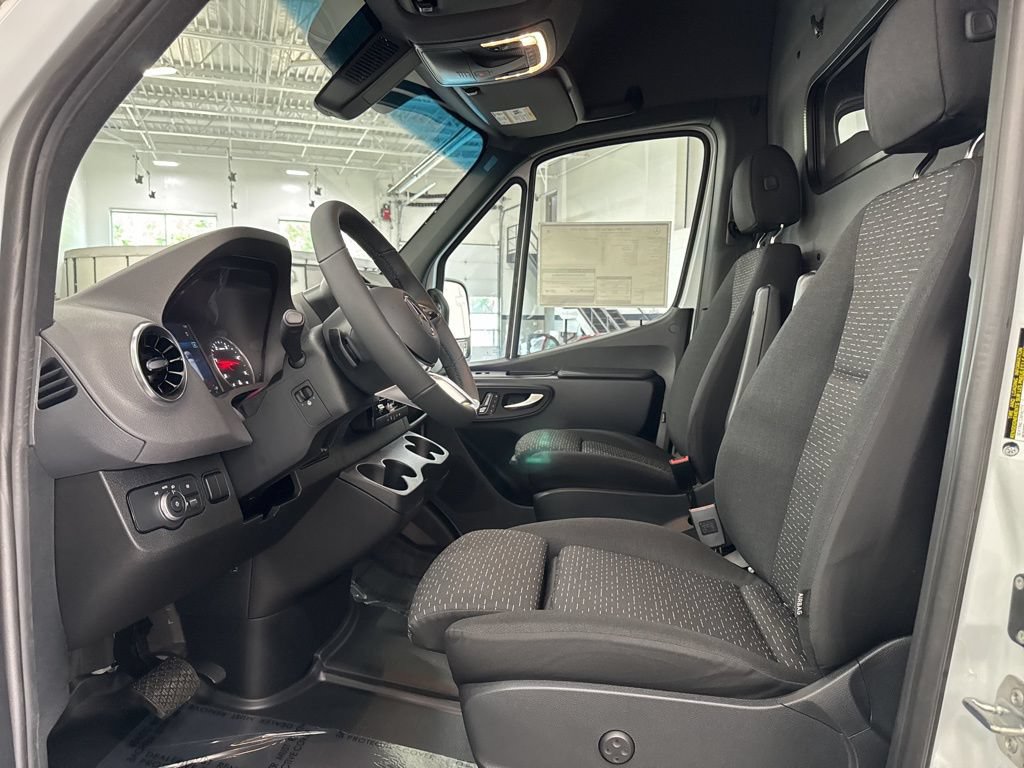 New 2025 Mercedes-Benz Sprinter 2500 image 26
