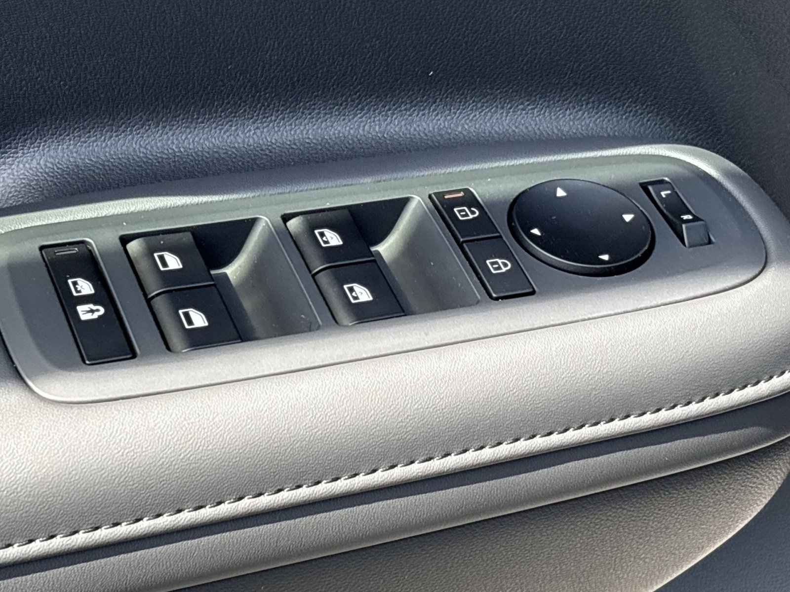 New 2026 Hyundai Santa Fe SEL FWD image 15