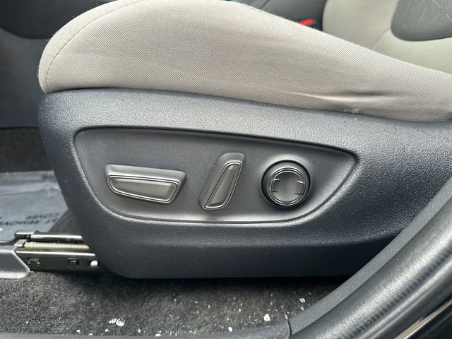 Certified 2024 Toyota RAV4 XLE AWD/4WD image 31