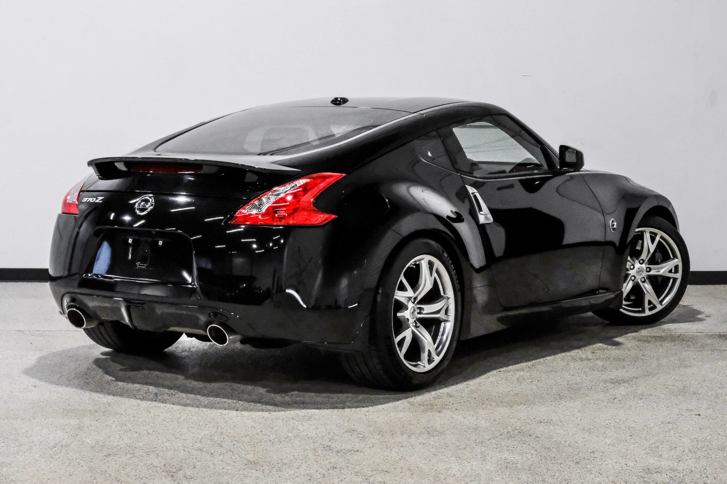 Used 2012 Nissan 370Z Touring w/ Sport Pkg RWD image 6
