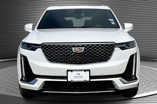 Certified 2023 Cadillac XT6 Luxury image 2