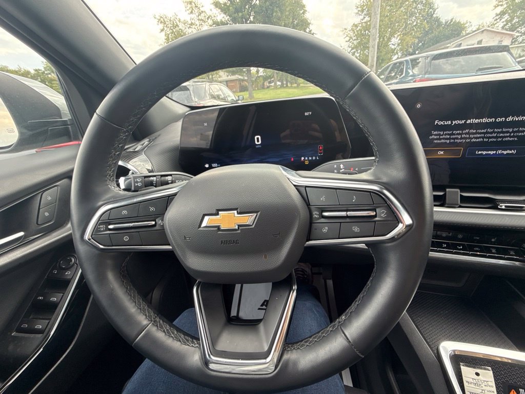 Used 2026 Chevrolet Equinox LT w/ Convenience Package II FWD image 24