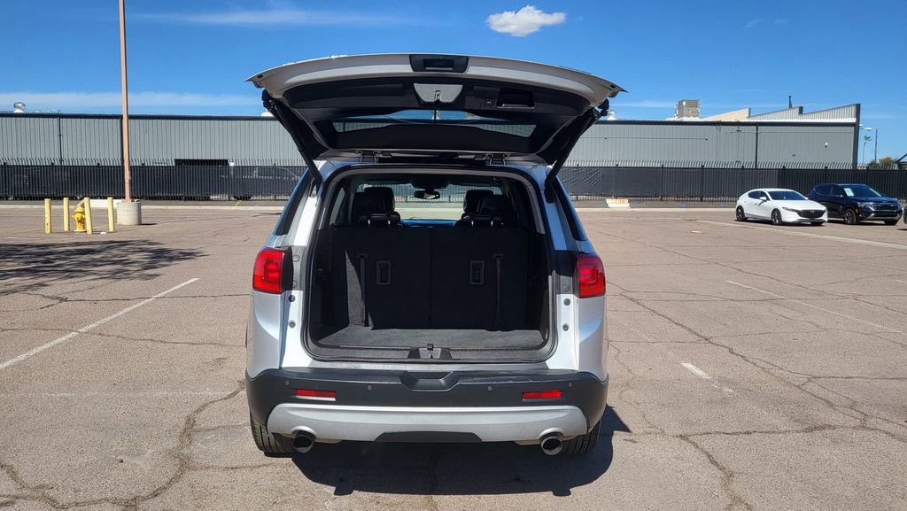 Used 2019 GMC Acadia SLT image 11