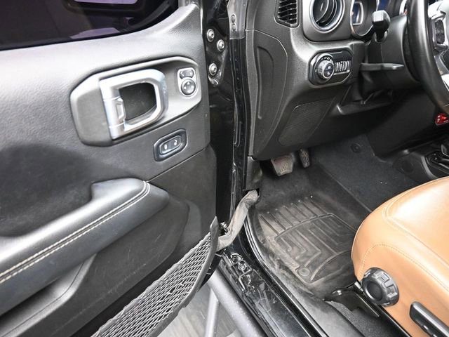 Used 2022 Jeep Gladiator Rubicon w/ Trailer Tow Package AWD/4WD image 14