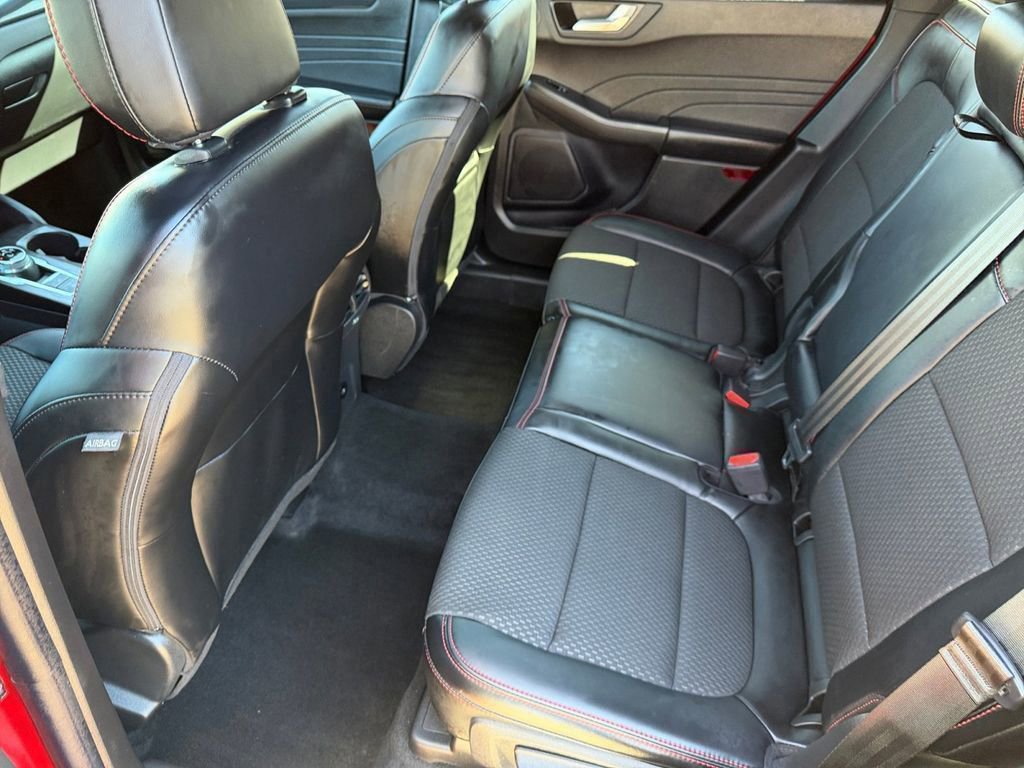 Used 2024 Ford Escape ST-Line Select w/ Tech Pack #2 image 8