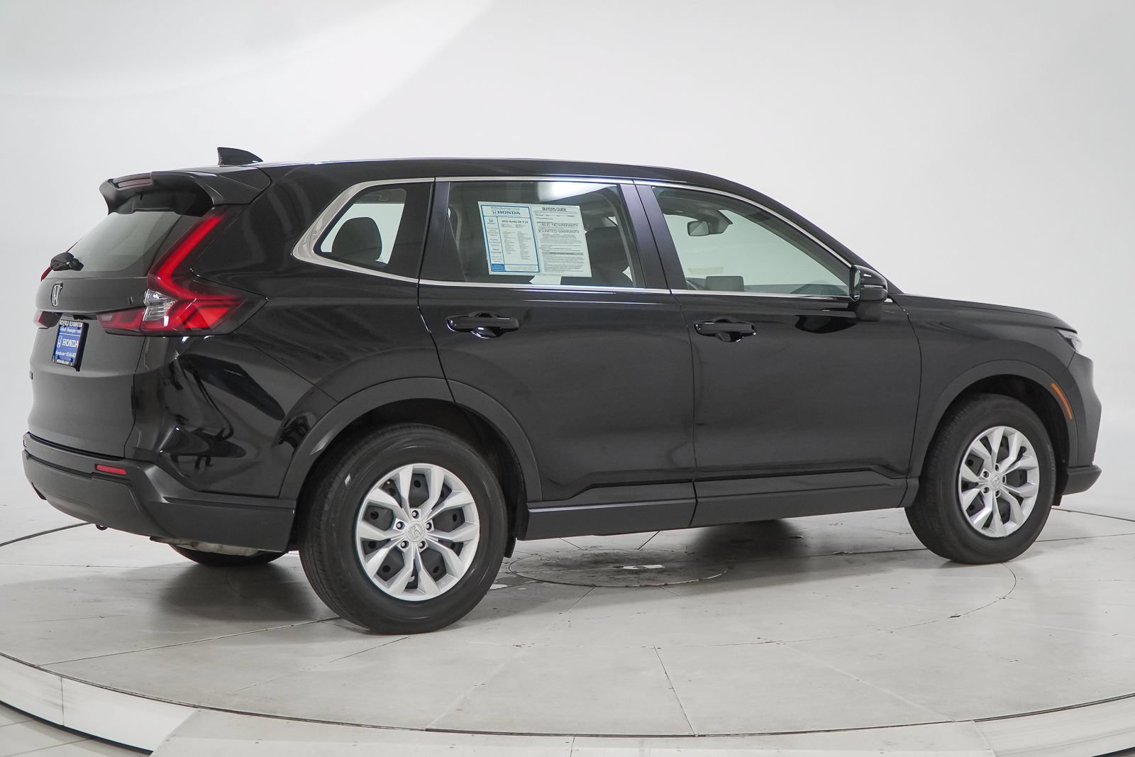 Used 2023 Honda CR-V LX image 12