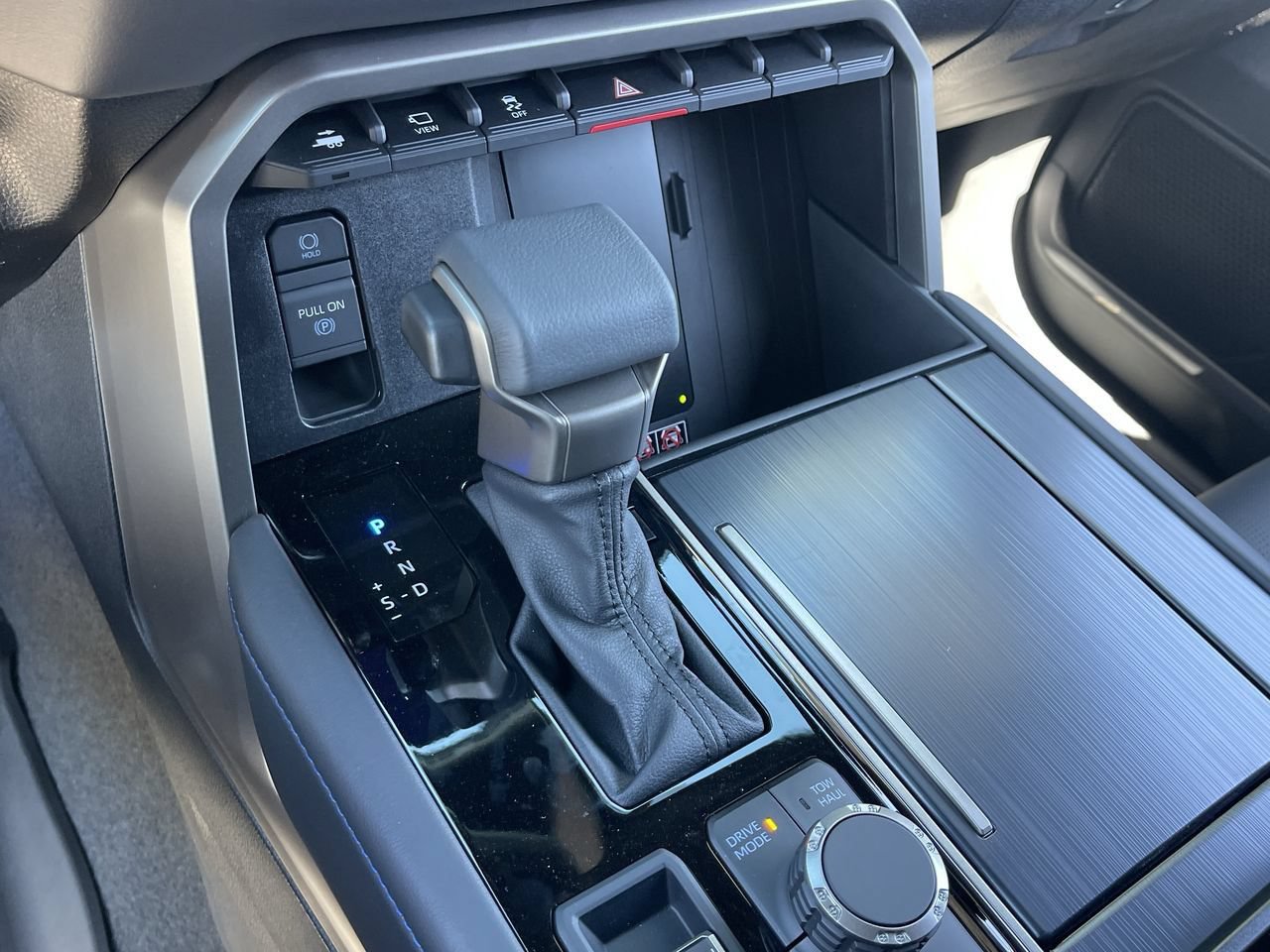 New 2026 Toyota Sequoia Platinum AWD/4WD image 17