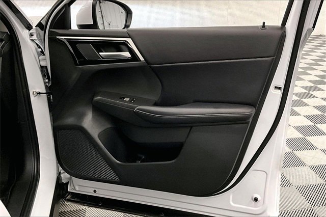 Used 2023 Mitsubishi Outlander Ralliart image 17