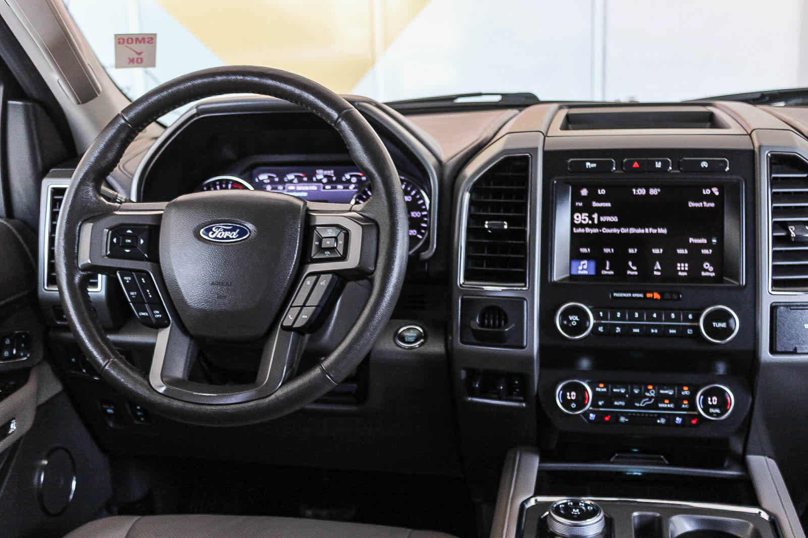 Used 2019 Ford Expedition XLT w/ Equipment Group 202A RWD image 13