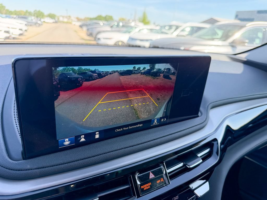 New 2026 Acura MDX SH-AWD image 22