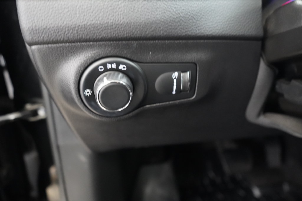 Used 2019 Jeep Compass Sport FWD image 32