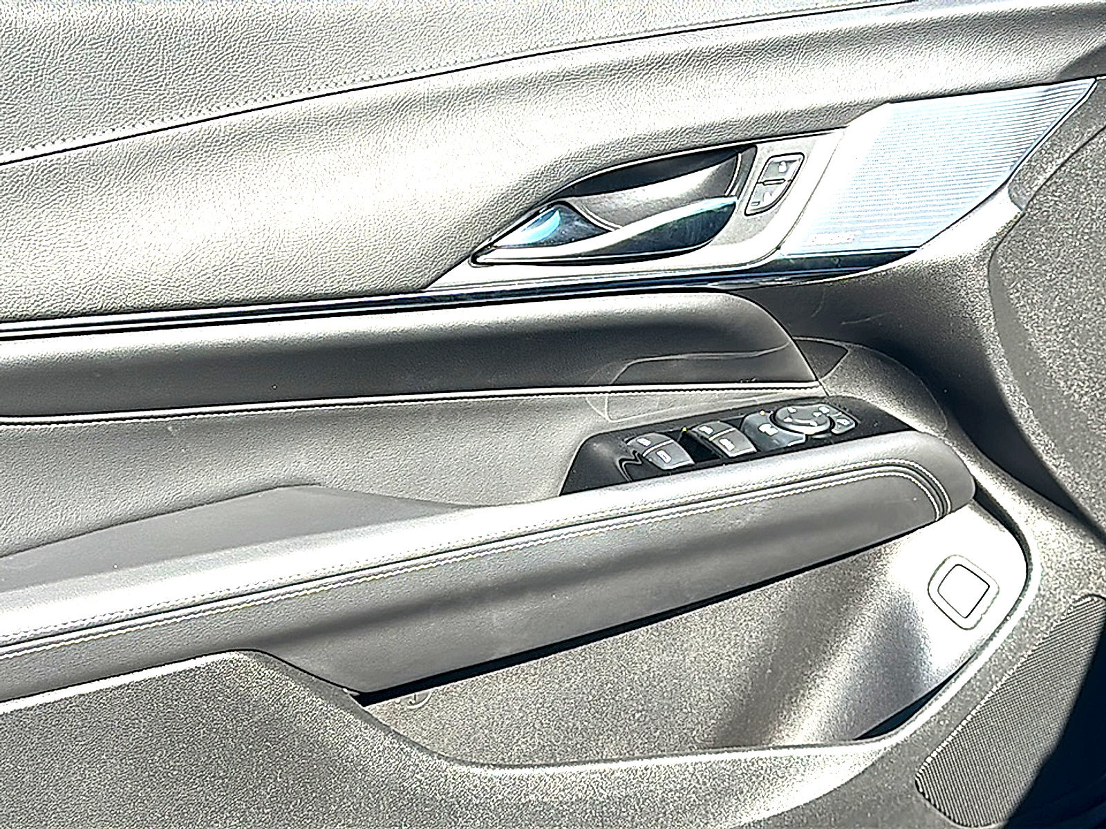 Certified 2024 Cadillac CT4 Luxury w/ Sun And Sound Package image 17