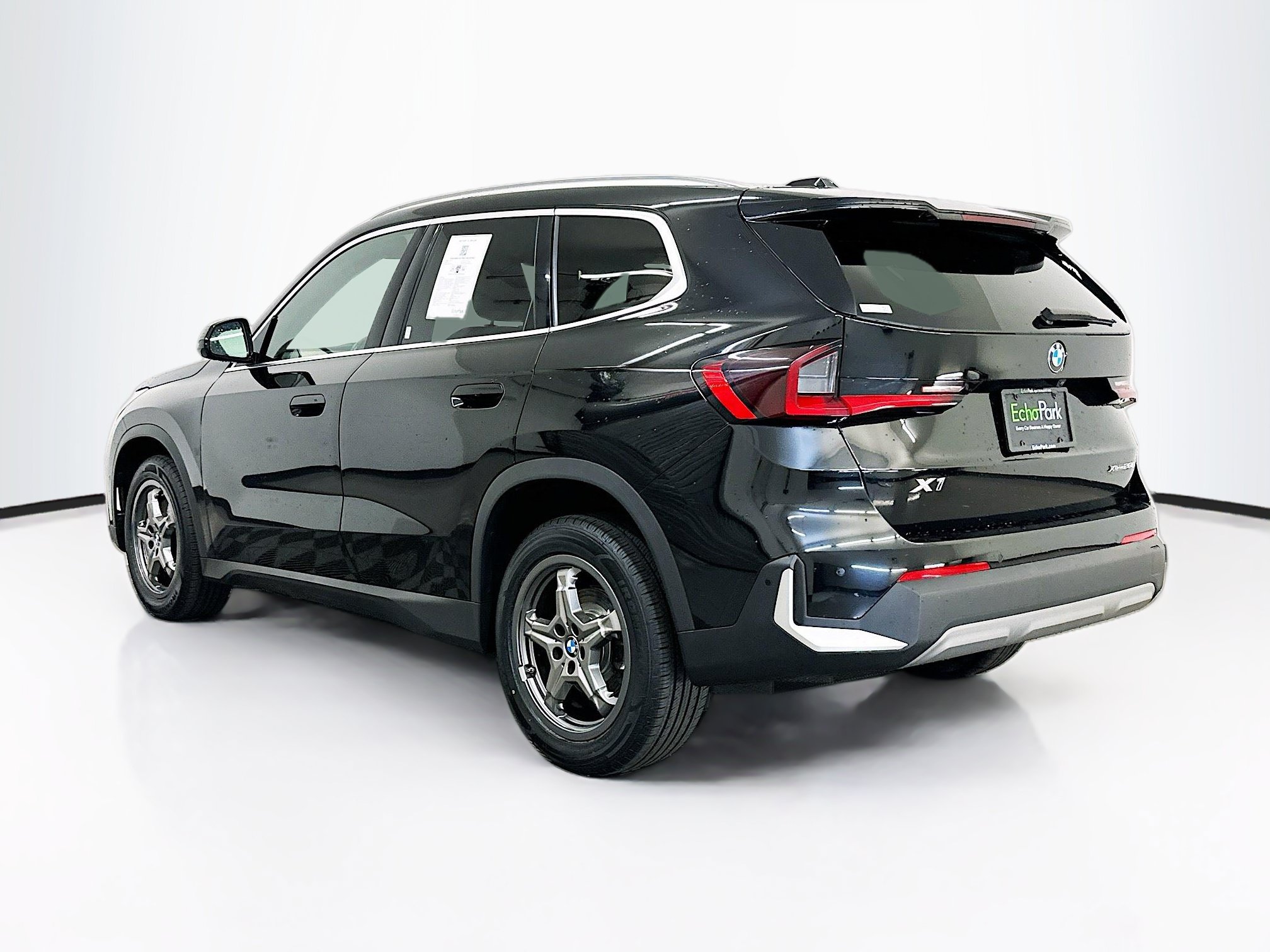 Used 2023 BMW X1 xDrive28i AWD/4WD image 5