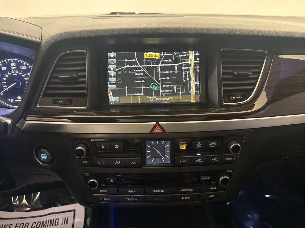 Used 2015 Hyundai Genesis 3.8 w/ Option Group 03 image 31