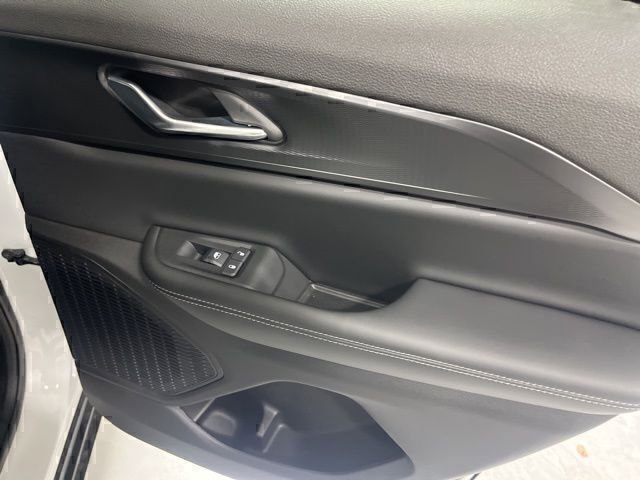 New 2025 Jeep Grand Cherokee Laredo w/ Luxury Tech Group I image 20