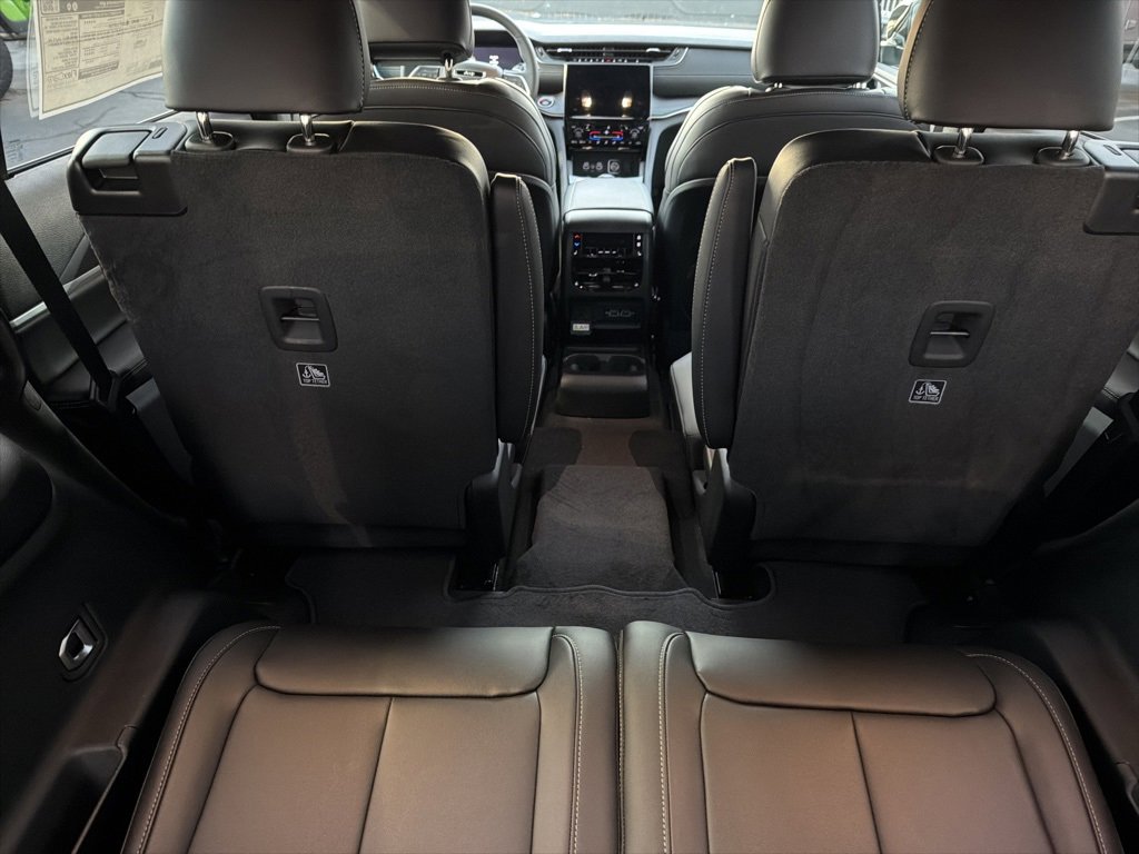 New 2025 Jeep Grand Cherokee L Limited image 13