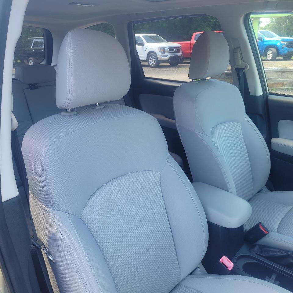 Used 2014 Subaru Forester 2.5i Premium w/ All-Weather Package AWD/4WD image 25