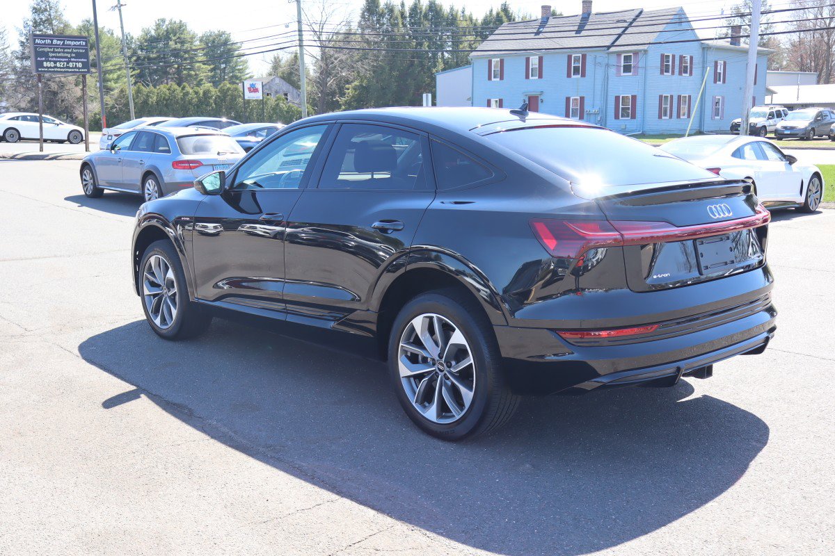 Used 2021 Audi e-tron Premium Plus w/ Premium Plus Package AWD/4WD image 7