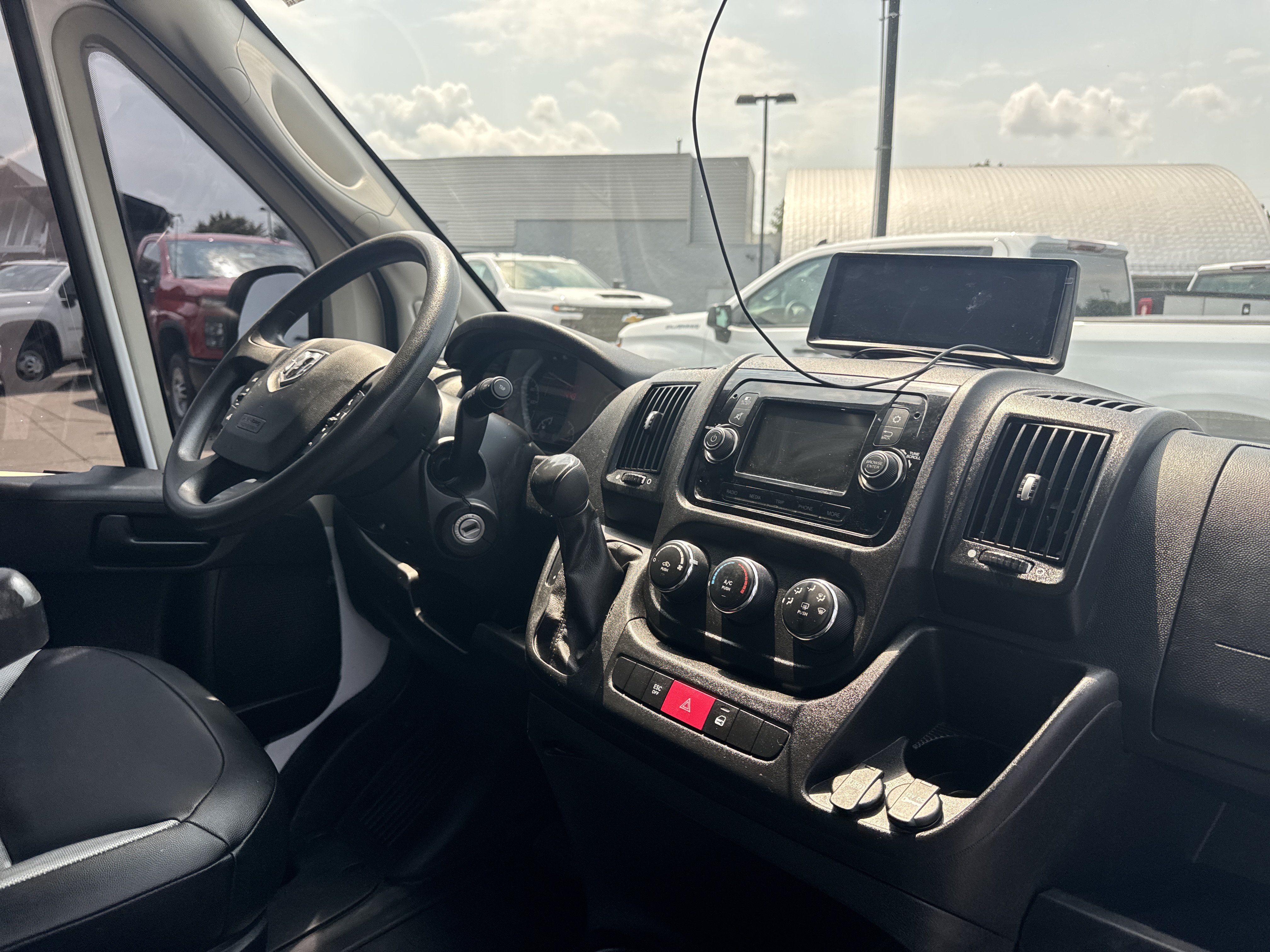 Used 2021 RAM ProMaster 2500 FWD image 14
