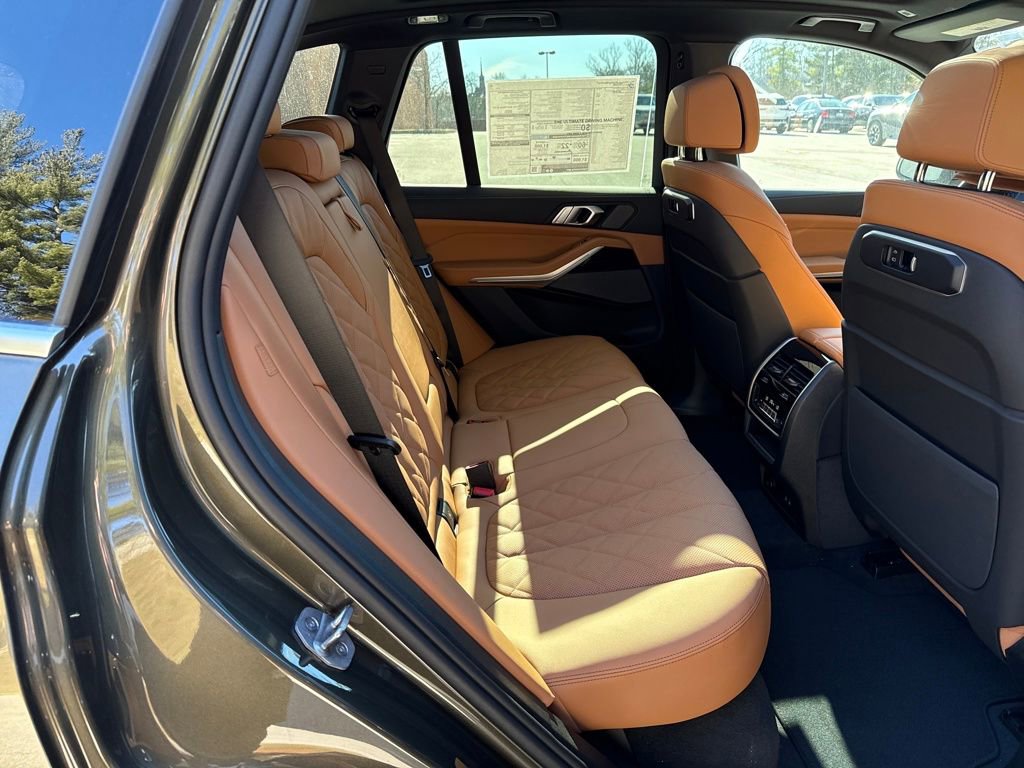New 2026 BMW X5 xDrive50e w/ Climate Comfort Package image 25