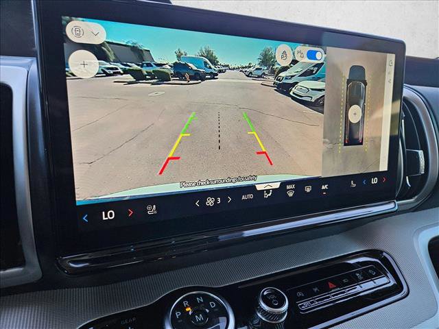 New 2025 Ford Expedition Active image 13