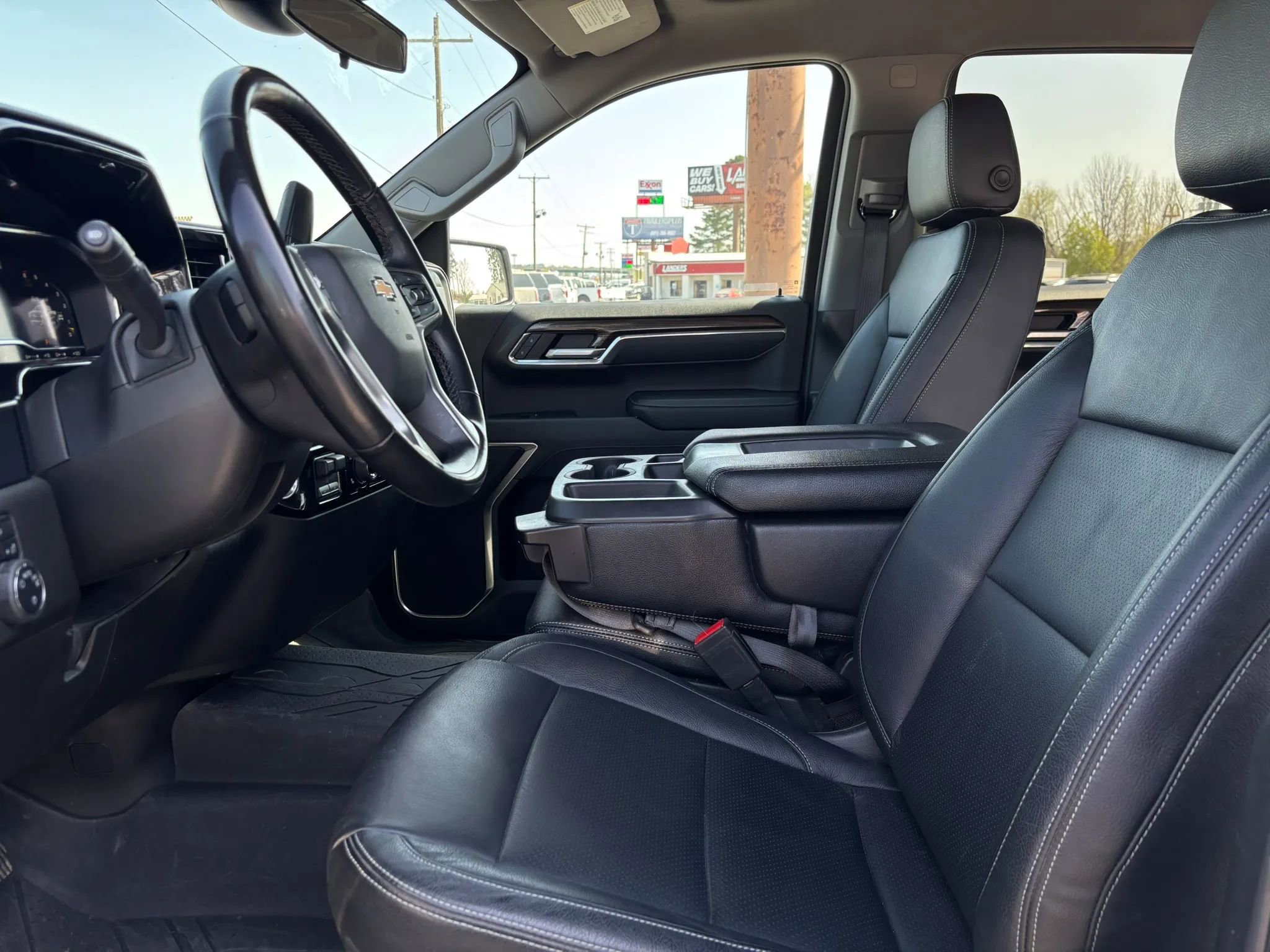 Used 2023 Chevrolet Silverado 1500 LT image 20