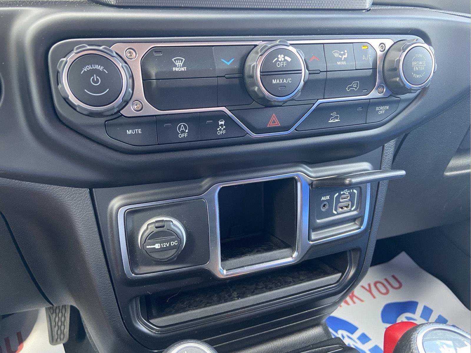 Used 2022 Jeep Wrangler Sport AWD/4WD image 25