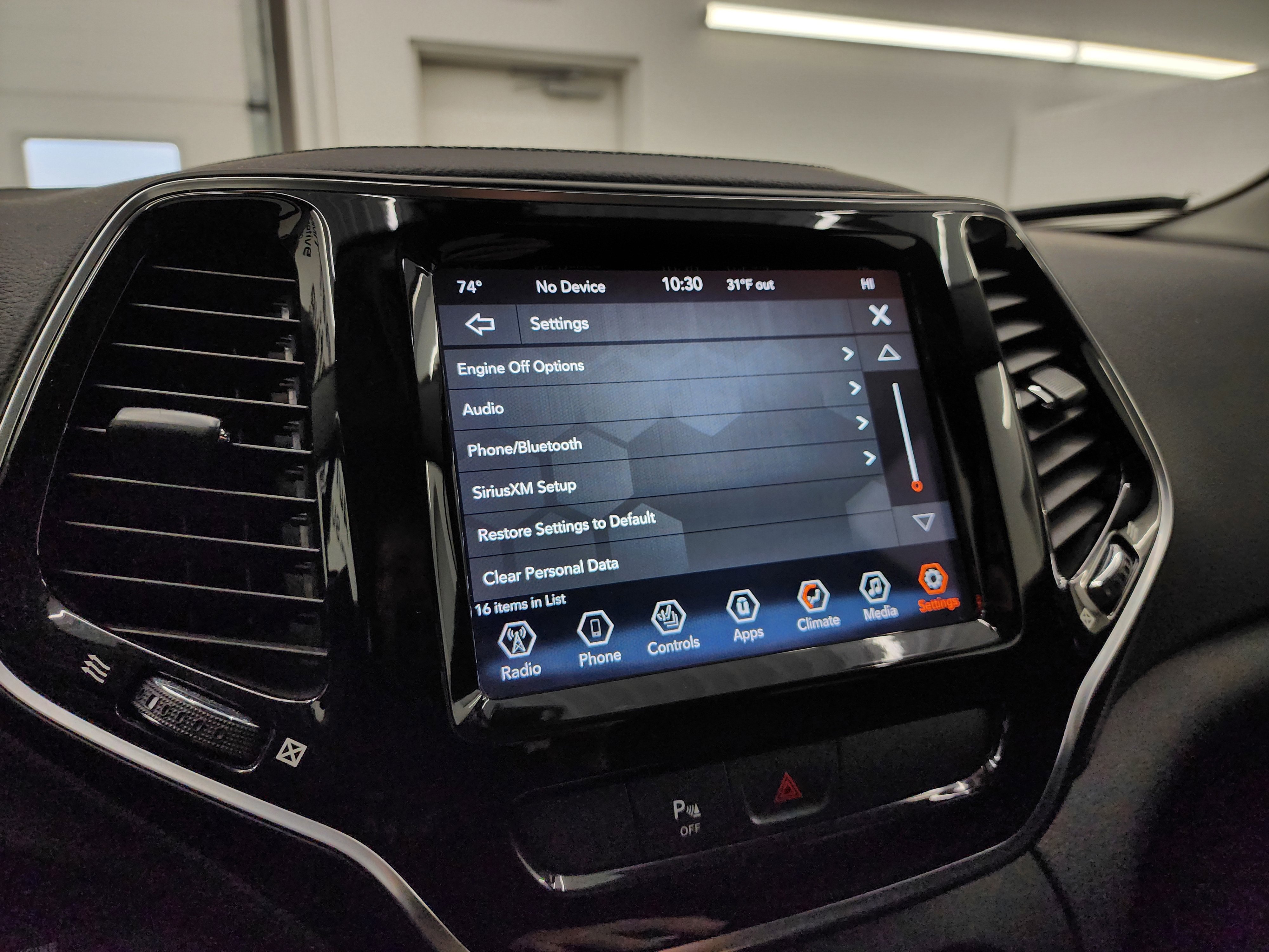 Used 2020 Jeep Cherokee Limited image 51