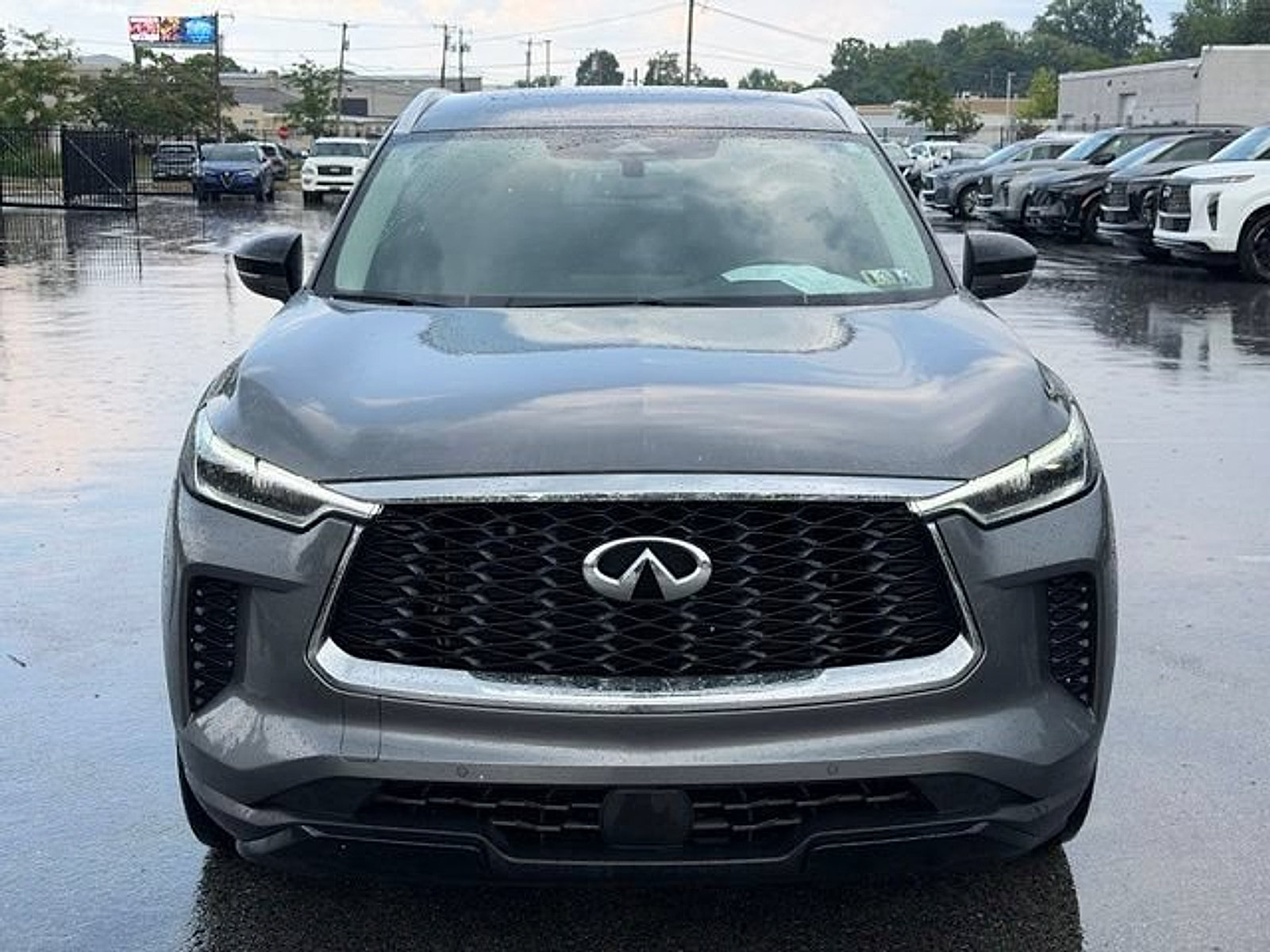 Certified 2023 INFINITI QX60 Luxe w/ Cargo Package AWD/4WD image 2