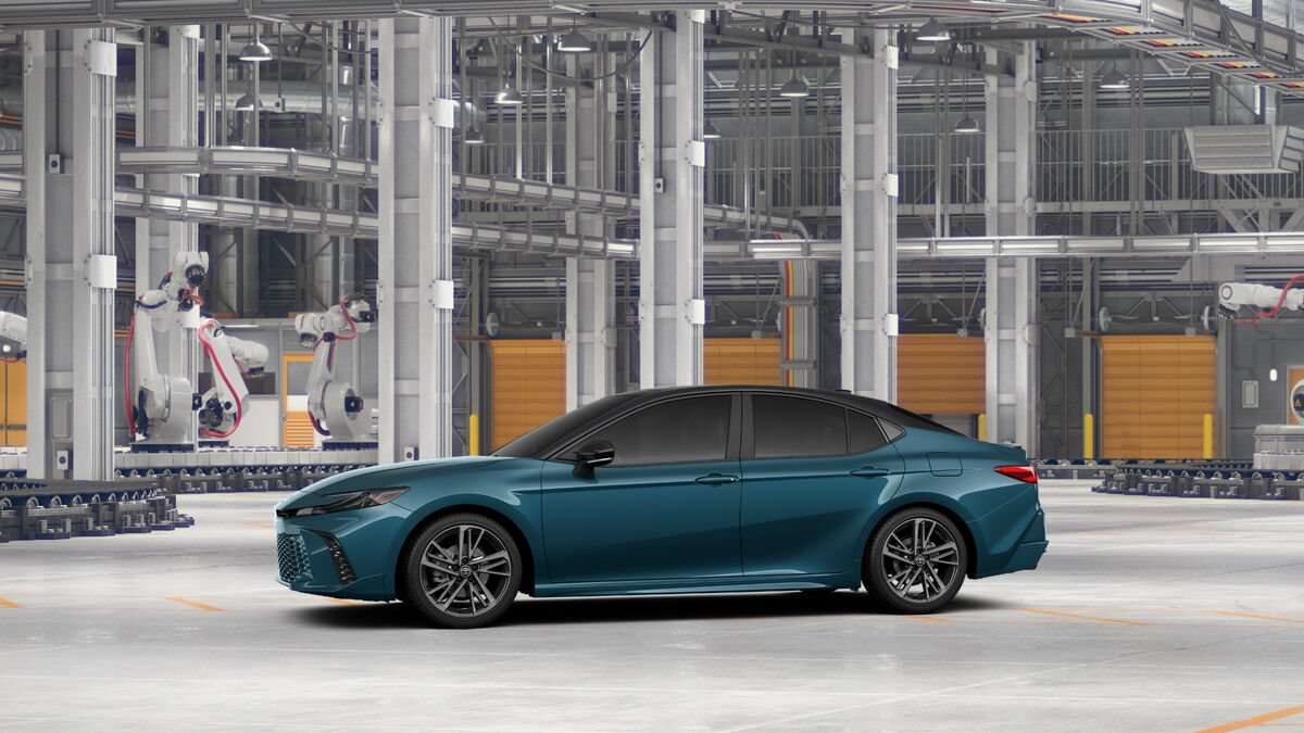 New 2027 Toyota Camry XSE FWD image 4