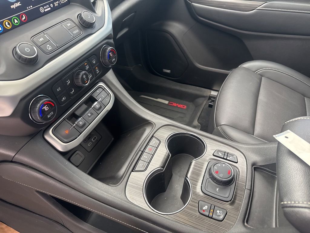 Used 2022 GMC Acadia SLT w/ Elevation Edition image 31