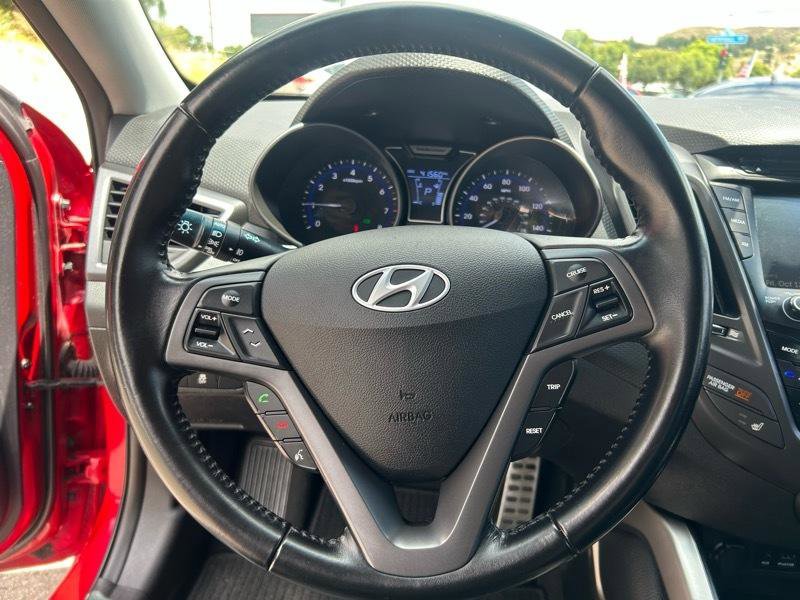 Used 2015 Hyundai Veloster Turbo w/ Option Group 04 FWD image 12