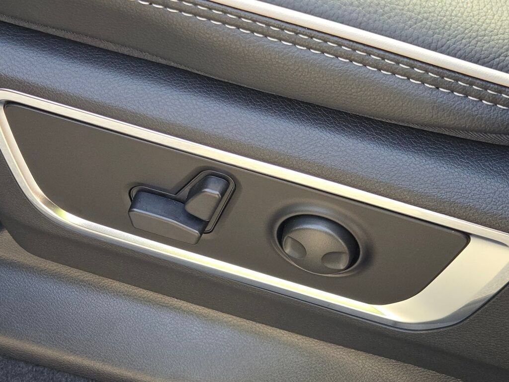 New 2027 RAM 1500 Laramie w/ Night Edition AWD/4WD image 24