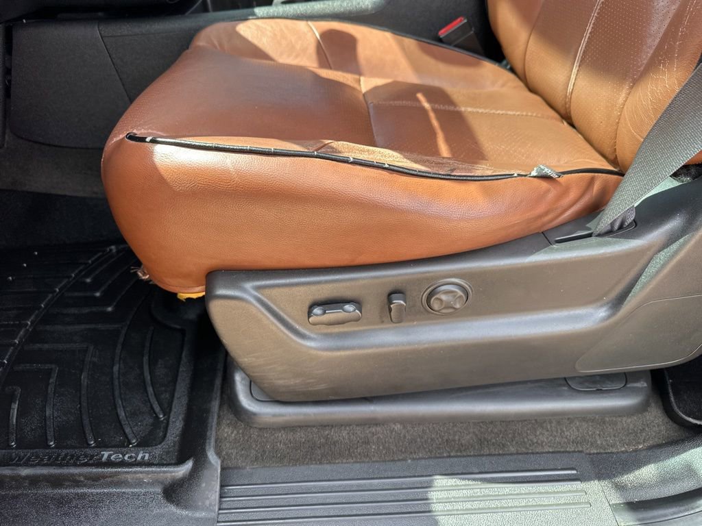 Used 2012 Chevrolet Avalanche LT image 12